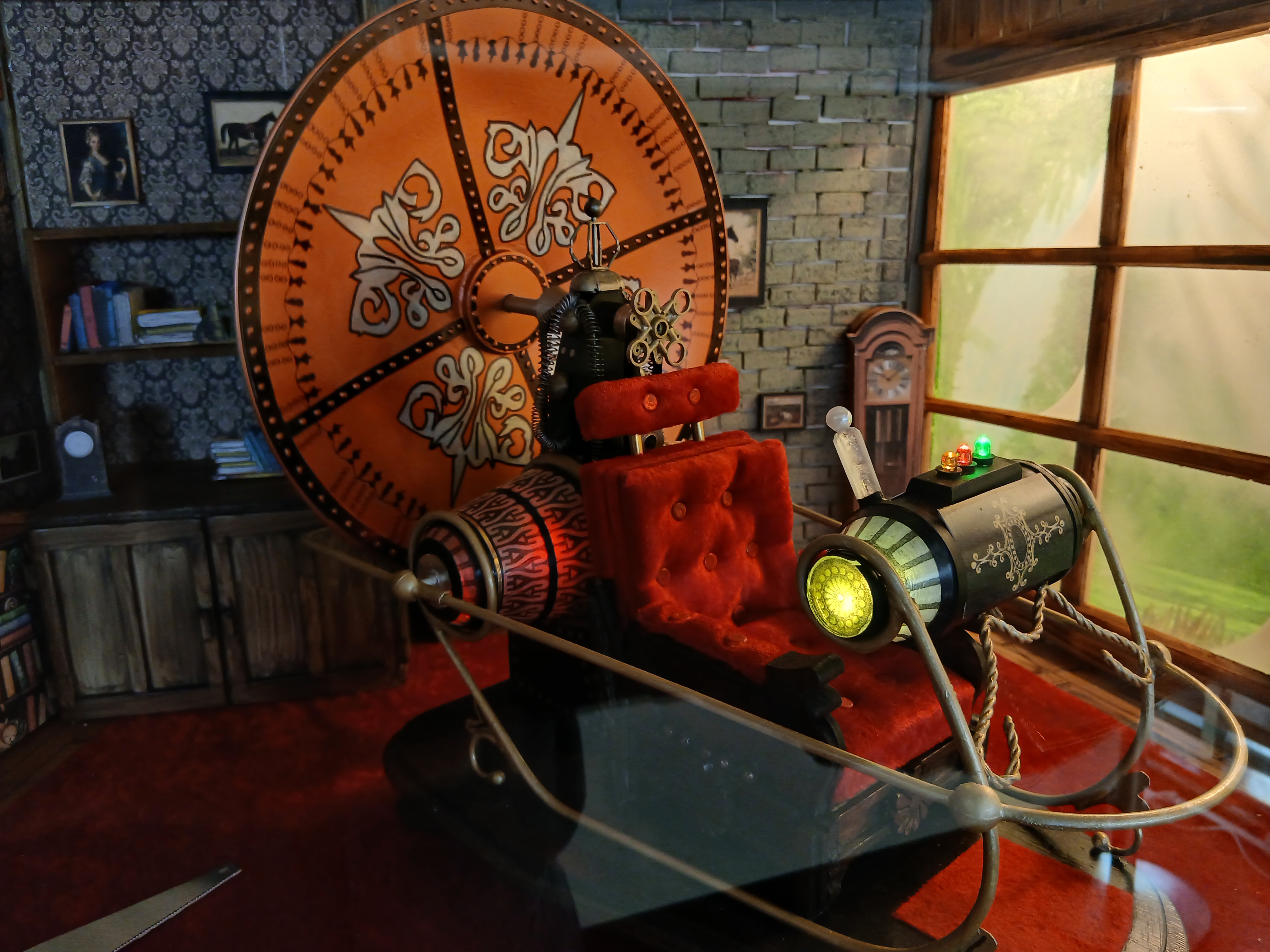 Model of H G Wells Time Machine