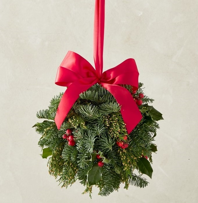 Christmas Decoration - Ivy Ball